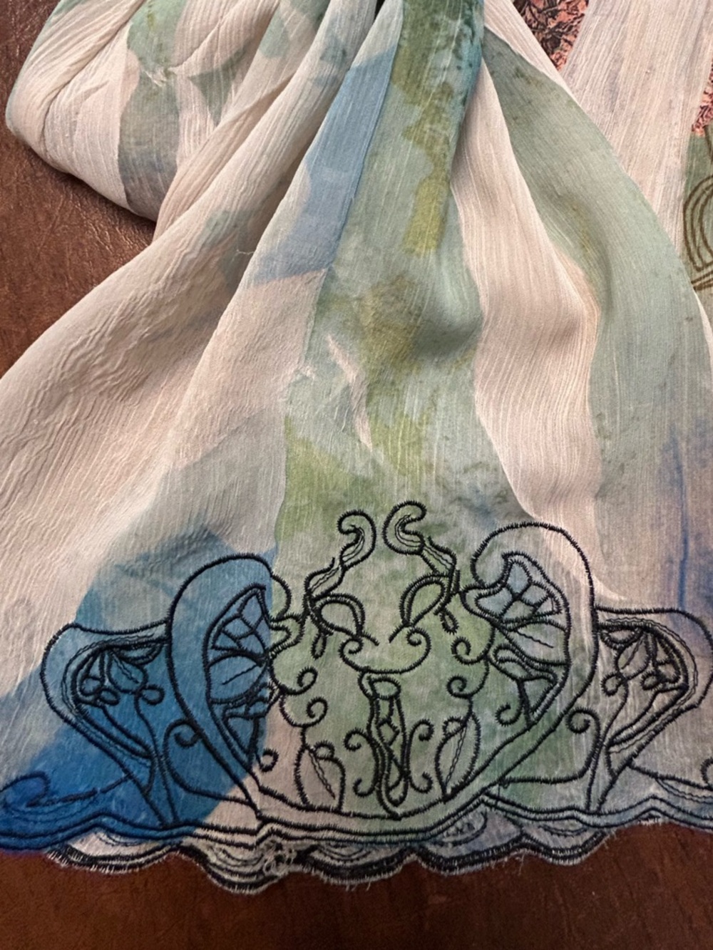 Mushka Sienna Rose Floral Watercolor V-Neck Tunic Top Pastel Blue/Green SZ L EUC - Picture 11 of 12